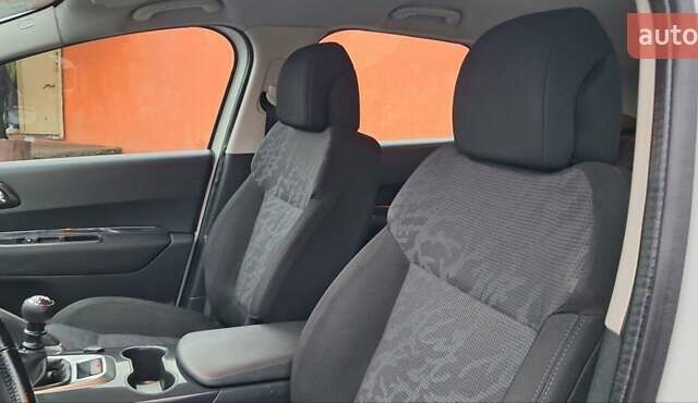 Белый Пежо 3008, объемом двигателя 1.6 л и пробегом 226 тыс. км за 8999 $, фото 45 на Automoto.ua