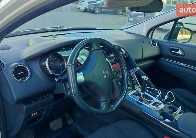 Белый Пежо 3008, объемом двигателя 1.56 л и пробегом 238 тыс. км за 8600 $, фото 12 на Automoto.ua