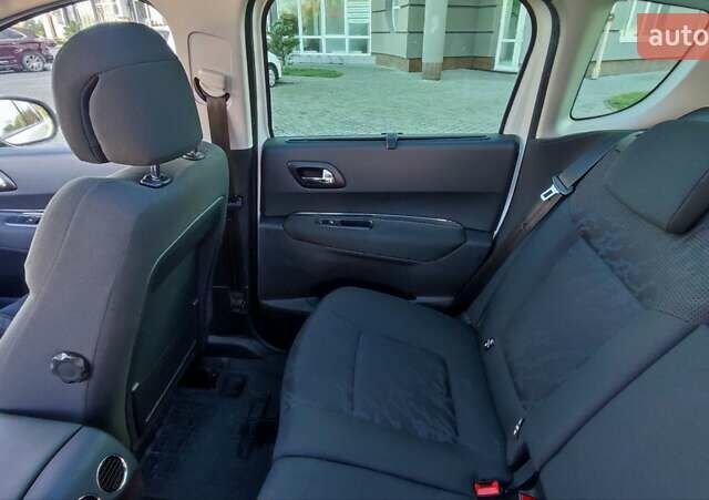 Белый Пежо 3008, объемом двигателя 1.56 л и пробегом 238 тыс. км за 8600 $, фото 3 на Automoto.ua