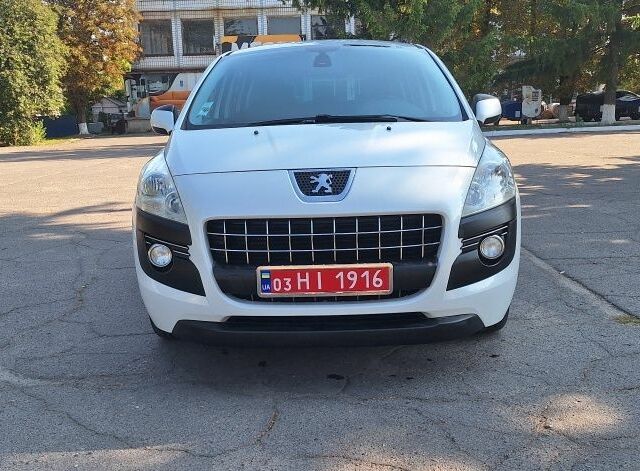 Белый Пежо 3008, объемом двигателя 0 л и пробегом 226 тыс. км за 9500 $, фото 1 на Automoto.ua
