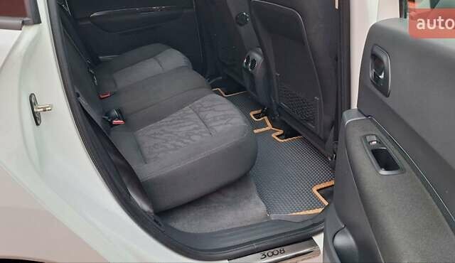 Белый Пежо 3008, объемом двигателя 1.6 л и пробегом 226 тыс. км за 8999 $, фото 74 на Automoto.ua