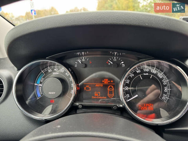 Білий Пежо 3008, об'ємом двигуна 2 л та пробігом 225 тис. км за 10200 $, фото 13 на Automoto.ua
