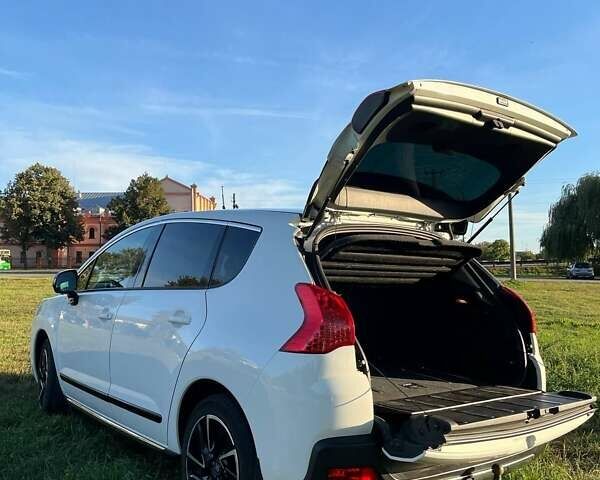 Белый Пежо 3008, объемом двигателя 2 л и пробегом 250 тыс. км за 9000 $, фото 3 на Automoto.ua