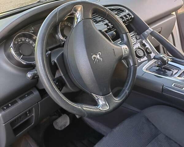 Білий Пежо 3008, об'ємом двигуна 2 л та пробігом 218 тис. км за 10500 $, фото 23 на Automoto.ua