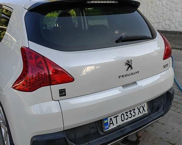 Білий Пежо 3008, об'ємом двигуна 2 л та пробігом 218 тис. км за 10500 $, фото 4 на Automoto.ua