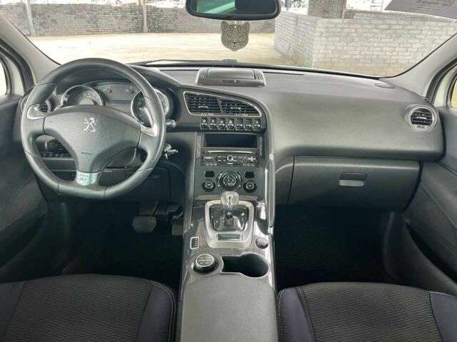 Білий Пежо 3008, об'ємом двигуна 2 л та пробігом 204 тис. км за 9899 $, фото 8 на Automoto.ua