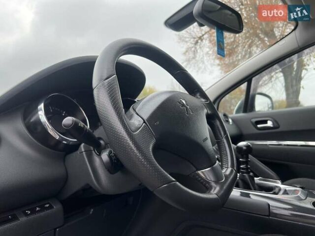 Белый Пежо 3008, объемом двигателя 2 л и пробегом 180 тыс. км за 10150 $, фото 7 на Automoto.ua