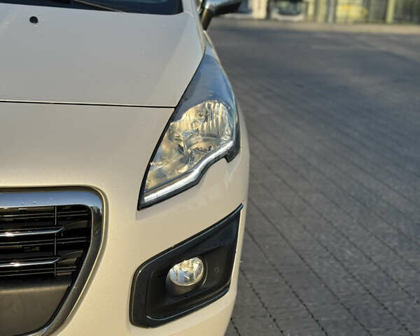 Белый Пежо 3008, объемом двигателя 1.56 л и пробегом 176 тыс. км за 11300 $, фото 6 на Automoto.ua