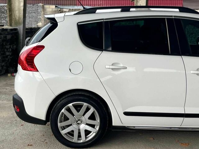 Білий Пежо 3008, об'ємом двигуна 2 л та пробігом 204 тис. км за 9899 $, фото 18 на Automoto.ua