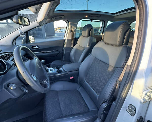 Белый Пежо 3008, объемом двигателя 1.56 л и пробегом 176 тыс. км за 11300 $, фото 17 на Automoto.ua