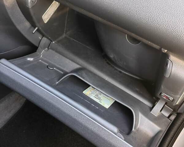 Білий Пежо 3008, об'ємом двигуна 2 л та пробігом 218 тис. км за 10500 $, фото 19 на Automoto.ua