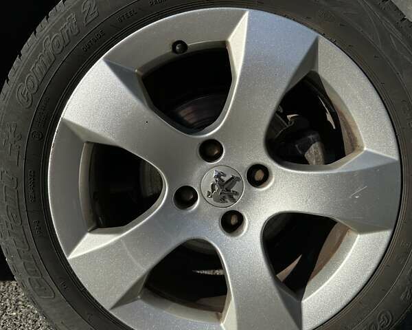 Белый Пежо 3008, объемом двигателя 1.6 л и пробегом 214 тыс. км за 9000 $, фото 8 на Automoto.ua