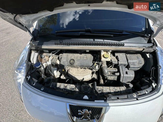 Белый Пежо 3008, объемом двигателя 1.6 л и пробегом 93 тыс. км за 12000 $, фото 16 на Automoto.ua
