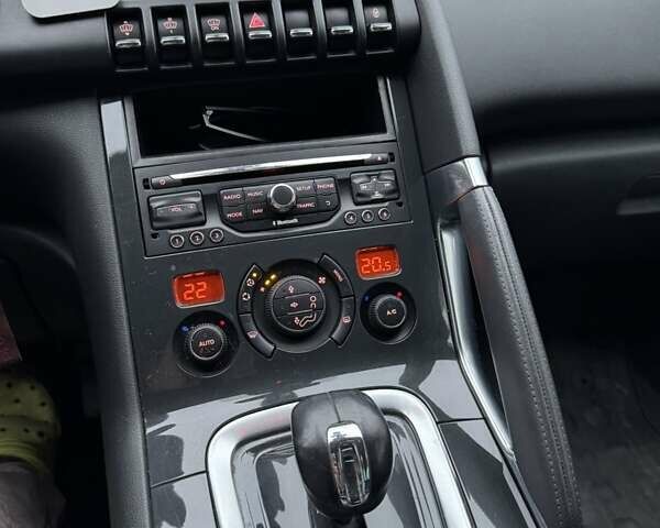 Белый Пежо 3008, объемом двигателя 2 л и пробегом 223 тыс. км за 12700 $, фото 21 на Automoto.ua