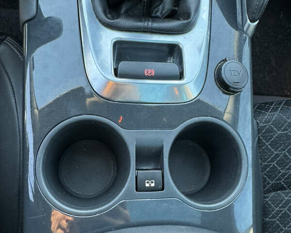 Белый Пежо 3008, объемом двигателя 1.56 л и пробегом 176 тыс. км за 11300 $, фото 13 на Automoto.ua