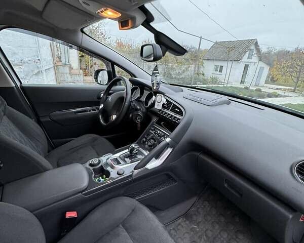 Белый Пежо 3008, объемом двигателя 2 л и пробегом 223 тыс. км за 12700 $, фото 18 на Automoto.ua