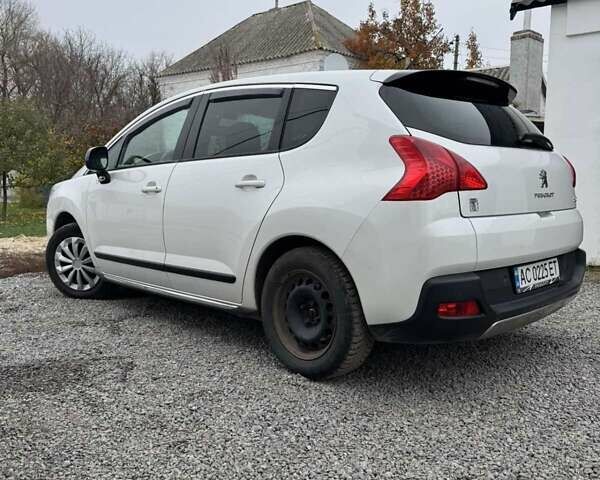 Белый Пежо 3008, объемом двигателя 2 л и пробегом 223 тыс. км за 12700 $, фото 1 на Automoto.ua