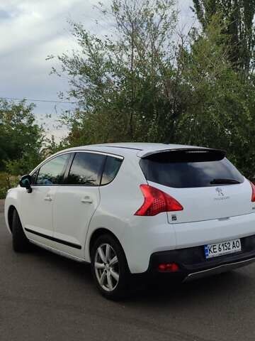 Белый Пежо 3008, объемом двигателя 2 л и пробегом 259 тыс. км за 10900 $, фото 8 на Automoto.ua