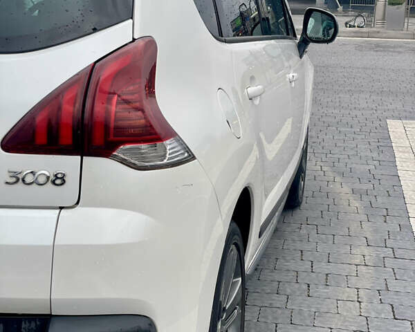 Белый Пежо 3008, объемом двигателя 1.6 л и пробегом 176 тыс. км за 11300 $, фото 8 на Automoto.ua
