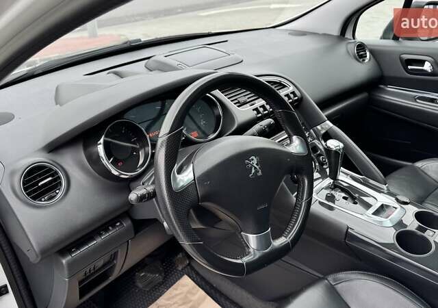 Пежо 3008 2014 в Тернополе на Automoto.ua Белый Пежо 3008, объемом двигателя 2 л и пробегом 131 тыс. км за 14699 $, фото 20 на Automoto.ua