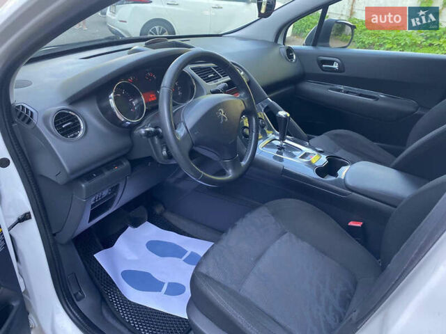 Пежо 3008 2014 в Ровно на Automoto.ua Белый Пежо 3008, объемом двигателя 1.56 л и пробегом 215 тыс. км за 10450 $, фото 3 на Automoto.ua