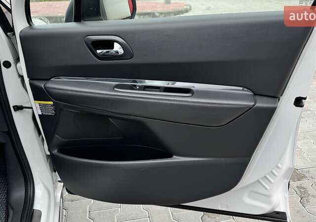 Пежо 3008 2014 в Тернополе на Automoto.ua Белый Пежо 3008, объемом двигателя 2 л и пробегом 131 тыс. км за 14699 $, фото 30 на Automoto.ua