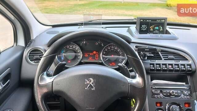 Белый Пежо 3008, объемом двигателя 2 л и пробегом 210 тыс. км за 11000 $, фото 11 на Automoto.ua