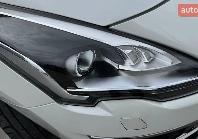 Пежо 3008 2014 в Тернополе на Automoto.ua Белый Пежо 3008, объемом двигателя 2 л и пробегом 131 тыс. км за 14699 $, фото 13 на Automoto.ua