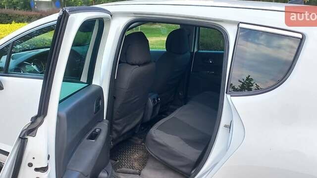 Белый Пежо 3008, объемом двигателя 2 л и пробегом 210 тыс. км за 11000 $, фото 1 на Automoto.ua