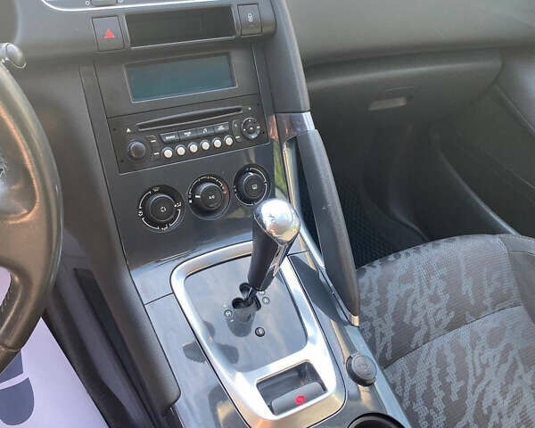 Пежо 3008 2014 в Ровно на Automoto.ua Белый Пежо 3008, объемом двигателя 1.56 л и пробегом 215 тыс. км за 10450 $, фото 13 на Automoto.ua