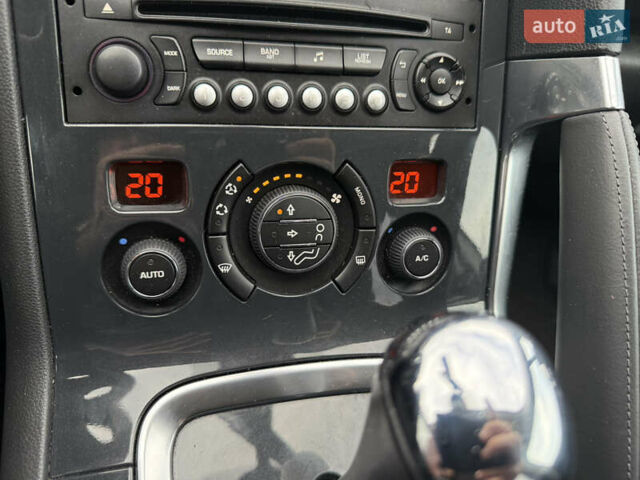 Пежо 3008 2014 в Житомире на Automoto.ua Белый Пежо 3008, объемом двигателя 1.6 л и пробегом 208 тыс. км за 9300 $, фото 9 на Automoto.ua