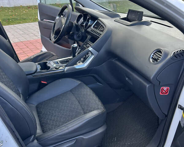 Белый Пежо 3008, объемом двигателя 1.56 л и пробегом 217 тыс. км за 12999 $, фото 25 на Automoto.ua