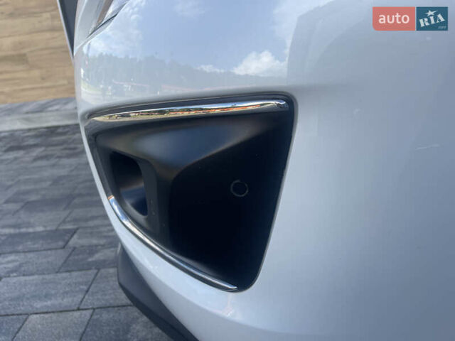 Белый Пежо 3008, объемом двигателя 2 л и пробегом 141 тыс. км за 13600 $, фото 55 на Automoto.ua