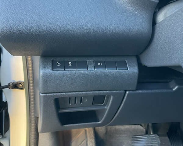 Белый Пежо 3008, объемом двигателя 1.6 л и пробегом 144 тыс. км за 11499 $, фото 48 на Automoto.ua