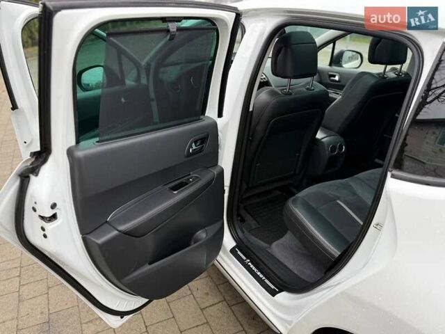 Белый Пежо 3008, объемом двигателя 1.6 л и пробегом 196 тыс. км за 13350 $, фото 69 на Automoto.ua