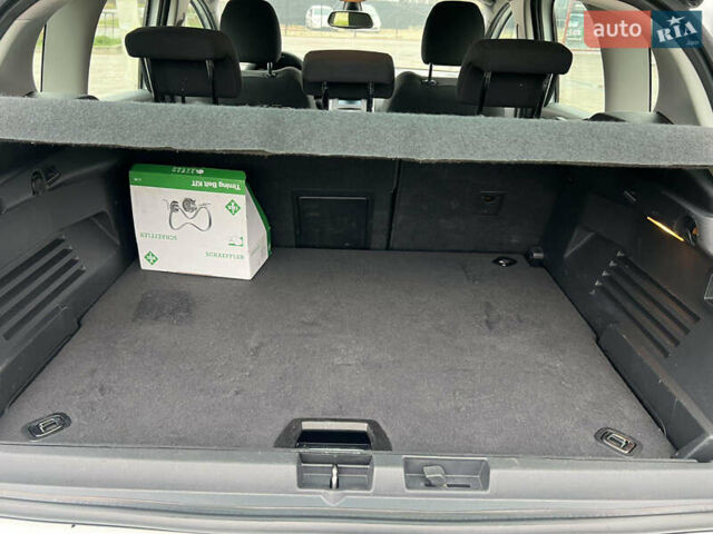 Белый Пежо 3008, объемом двигателя 1.56 л и пробегом 164 тыс. км за 9700 $, фото 25 на Automoto.ua