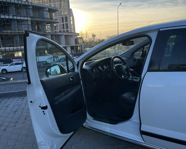 Белый Пежо 3008, объемом двигателя 1.6 л и пробегом 144 тыс. км за 11499 $, фото 16 на Automoto.ua