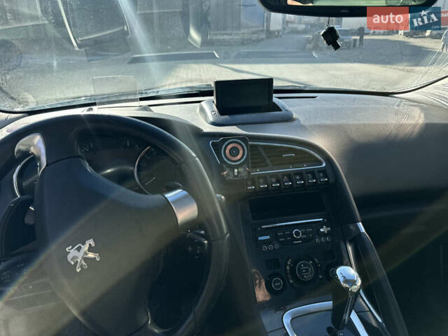 Белый Пежо 3008, объемом двигателя 1.56 л и пробегом 204 тыс. км за 10700 $, фото 23 на Automoto.ua