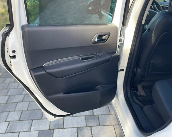 Белый Пежо 3008, объемом двигателя 1.6 л и пробегом 238 тыс. км за 12500 $, фото 42 на Automoto.ua