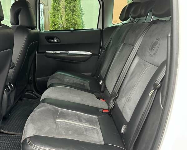 Белый Пежо 3008, объемом двигателя 1.6 л и пробегом 185 тыс. км за 12350 $, фото 60 на Automoto.ua