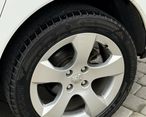 Белый Пежо 3008, объемом двигателя 1.6 л и пробегом 238 тыс. км за 12399 $, фото 34 на Automoto.ua