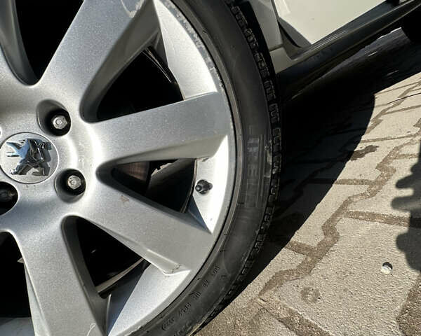 Белый Пежо 3008, объемом двигателя 1.56 л и пробегом 204 тыс. км за 10700 $, фото 38 на Automoto.ua