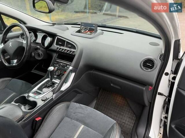 Белый Пежо 3008, объемом двигателя 1.6 л и пробегом 196 тыс. км за 13350 $, фото 80 на Automoto.ua