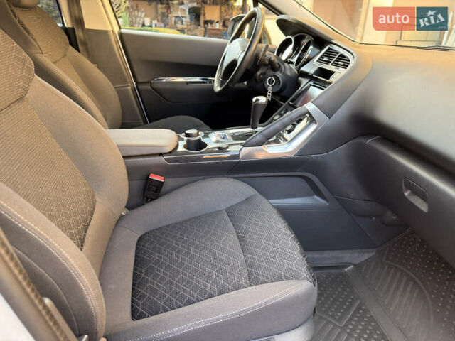 Пежо 3008 2015 у Івано-Франківську на Automoto.ua Білий Пежо 3008, об'ємом двигуна 1.6 л та пробігом 64 тис. км за 13900 $, фото 32 на Automoto.ua