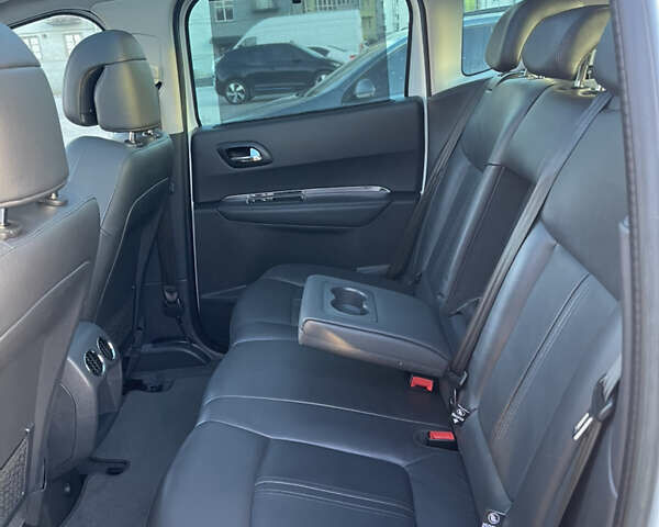 Белый Пежо 3008, объемом двигателя 1.6 л и пробегом 144 тыс. км за 11499 $, фото 50 на Automoto.ua