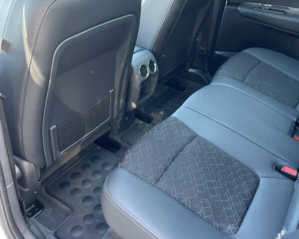 Белый Пежо 3008, объемом двигателя 1.6 л и пробегом 238 тыс. км за 12500 $, фото 43 на Automoto.ua