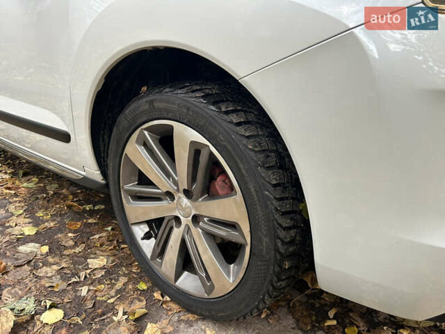 Белый Пежо 3008, объемом двигателя 1.56 л и пробегом 217 тыс. км за 12999 $, фото 12 на Automoto.ua