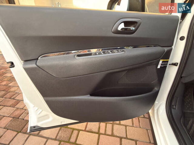 Пежо 3008 2015 у Івано-Франківську на Automoto.ua Білий Пежо 3008, об'ємом двигуна 1.6 л та пробігом 64 тис. км за 13900 $, фото 41 на Automoto.ua