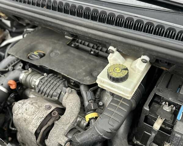 Белый Пежо 3008, объемом двигателя 1.6 л и пробегом 185 тыс. км за 12350 $, фото 82 на Automoto.ua