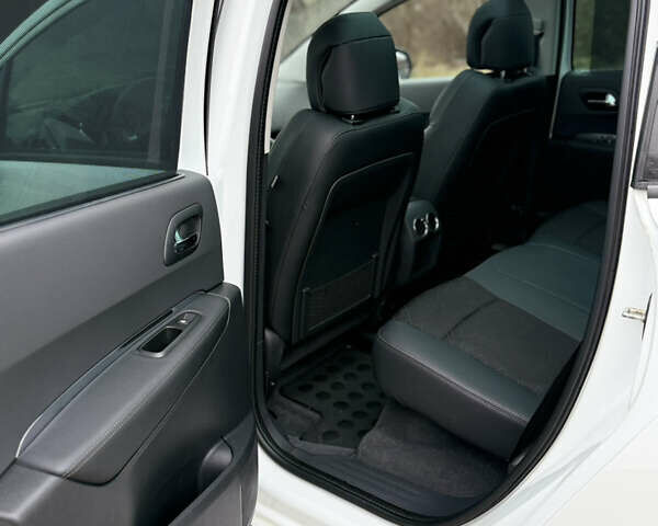 Белый Пежо 3008, объемом двигателя 1.6 л и пробегом 238 тыс. км за 12399 $, фото 51 на Automoto.ua